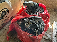 Diverse onderdelen - motorblokken - buitenboordmotor onderdelen - afbeelding 2 van  5