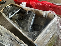 Diverse onderdelen - partij kappen - buitenboordmotor onderdelen - afbeelding 4 van  6