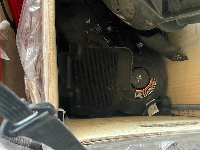 Diverse onderdelen - partij kappen - buitenboordmotor onderdelen - afbeelding 6 van  6