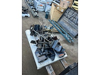 Diverse onderdelen - staartstukken - buitenboordmotor onderdelen - afbeelding 2 van  2