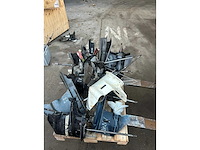 Diverse onderdelen - staartstukken - buitenboordmotor onderdelen - afbeelding 2 van  4