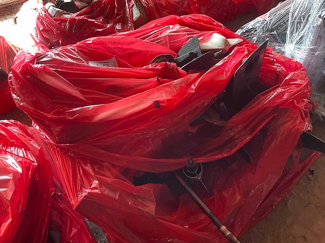 Diverse onderdelen - staartstukken - buitenboordmotor onderdelen - afbeelding 3 van  4