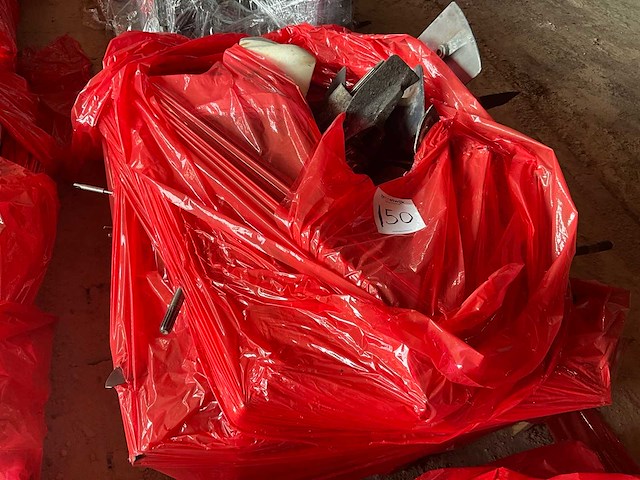 Diverse onderdelen - staartstukken - buitenboordmotor onderdelen - afbeelding 4 van  4