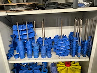 Diverse onderdelen elektromotoren, gereedschap - afbeelding 9 van  10