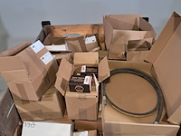 Diverse onderdelen en ijzerwaren, o.a brighton - afbeelding 2 van  9