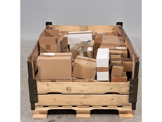 Diverse onderdelen en ijzerwaren, o.a daf - afbeelding 1 van  4