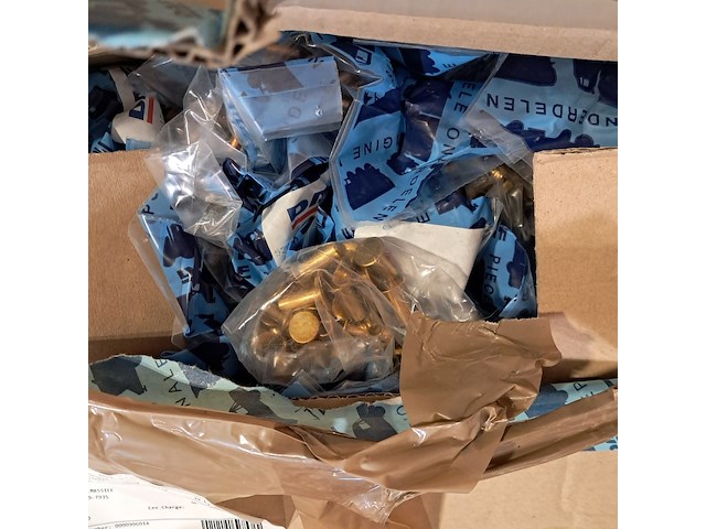 Diverse onderdelen en ijzerwaren, o.a daf - afbeelding 3 van  4