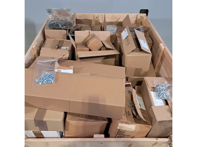 Diverse onderdelen en ijzerwaren, o.a daf - afbeelding 5 van  12