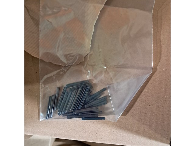 Diverse onderdelen en ijzerwaren, o.a daf - afbeelding 3 van  9