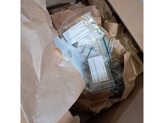 Diverse onderdelen en ijzerwaren, o.a daf - afbeelding 5 van  9