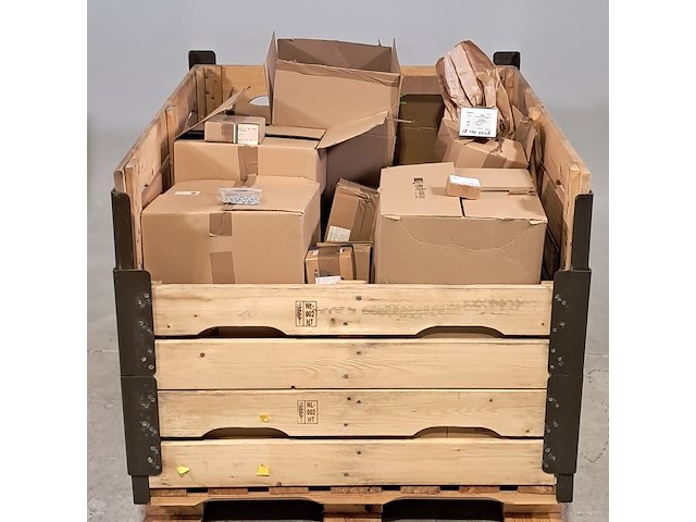 Diverse onderdelen en ijzerwaren, o.a fabory - afbeelding 1 van  9