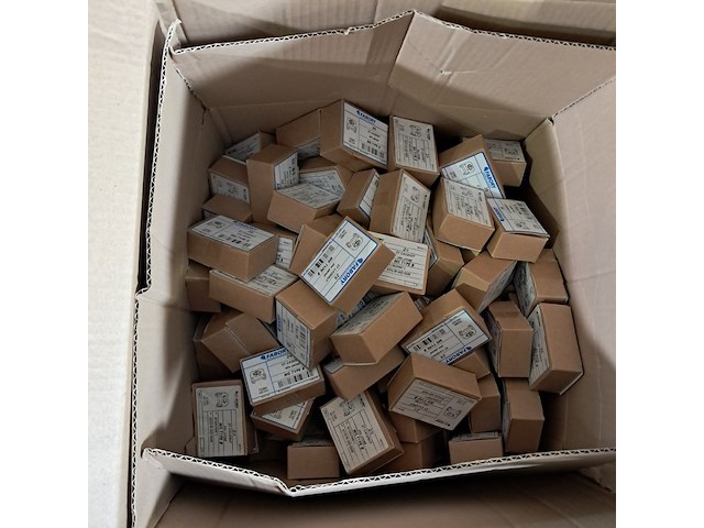 Diverse onderdelen en ijzerwaren, o.a fabory - afbeelding 4 van  9