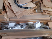 Diverse onderdelen en ijzerwaren - afbeelding 7 van  9