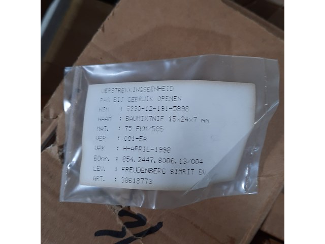 Diverse onderdelen en ijzerwaren - afbeelding 9 van  9