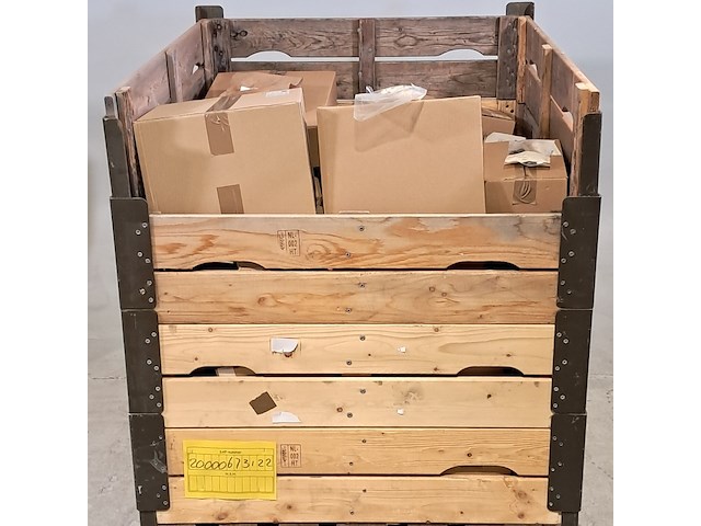 Diverse onderdelen en ijzerwaren - afbeelding 1 van  9