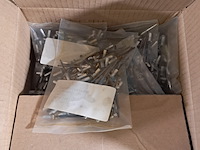 Diverse onderdelen en ijzerwaren - afbeelding 3 van  8