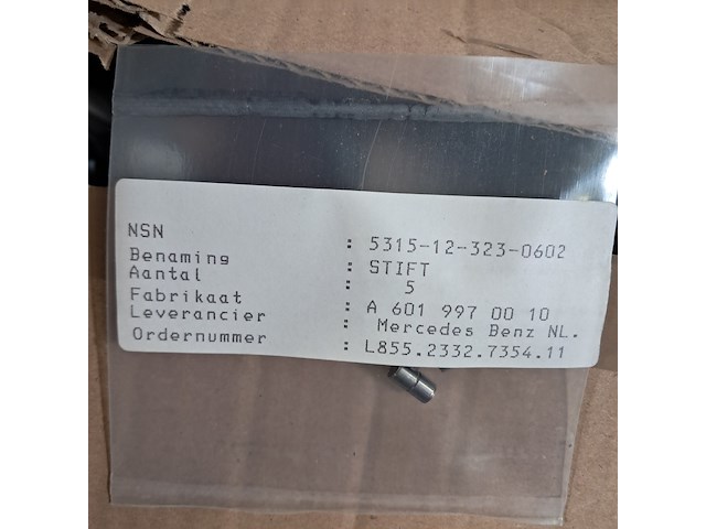 Diverse onderdelen en ijzerwaren - afbeelding 8 van  8