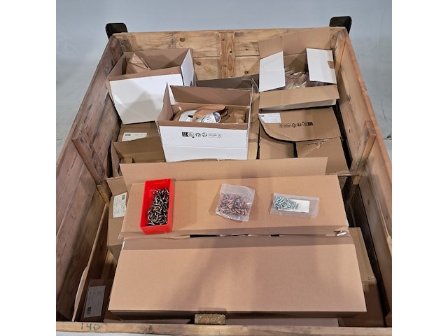 Diverse onderdelen en ijzerwaren - afbeelding 2 van  8