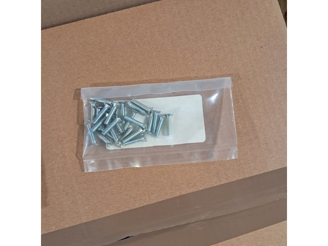 Diverse onderdelen en ijzerwaren - afbeelding 5 van  8