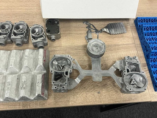 Diverse onderdelen en prototypes - afbeelding 6 van  11