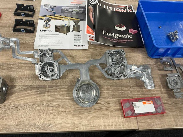 Diverse onderdelen en prototypes - afbeelding 9 van  11