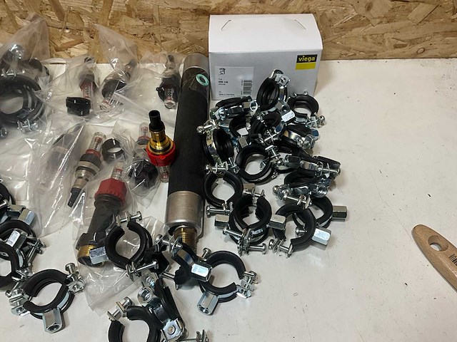 Diverse onderdelen en toebehoren - afbeelding 13 van  18