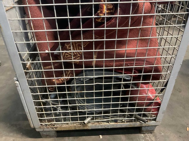 Diverse onderdelen, gereedschappen, bekabeling - afbeelding 6 van  6