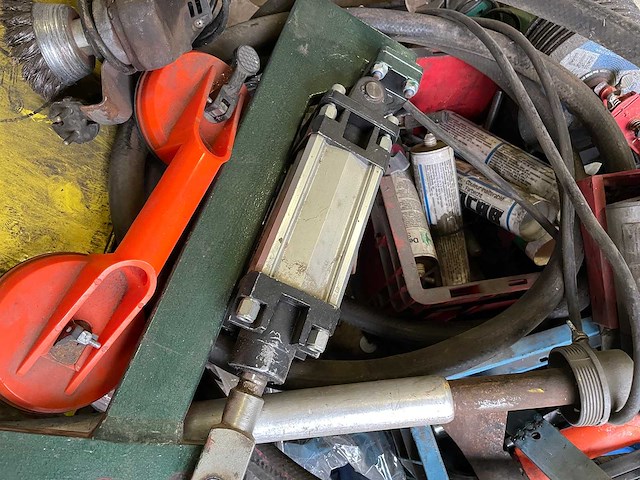 Diverse onderdelen, gereedschappen en accessoires - afbeelding 6 van  16