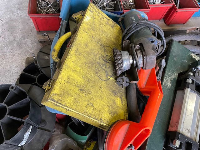Diverse onderdelen, gereedschappen en accessoires - afbeelding 15 van  16