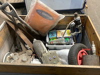 Diverse onderdelen, gereedschappen en accessoires - afbeelding 2 van  7