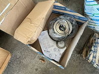 Diverse onderdelen, gereedschappen en accessoires - afbeelding 9 van  11