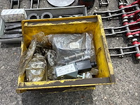 Diverse onderdelen, gereedschappen en accessoires - afbeelding 5 van  9