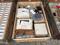 Diverse onderdelen, gereedschappen en accessoires - afbeelding 4 van  10