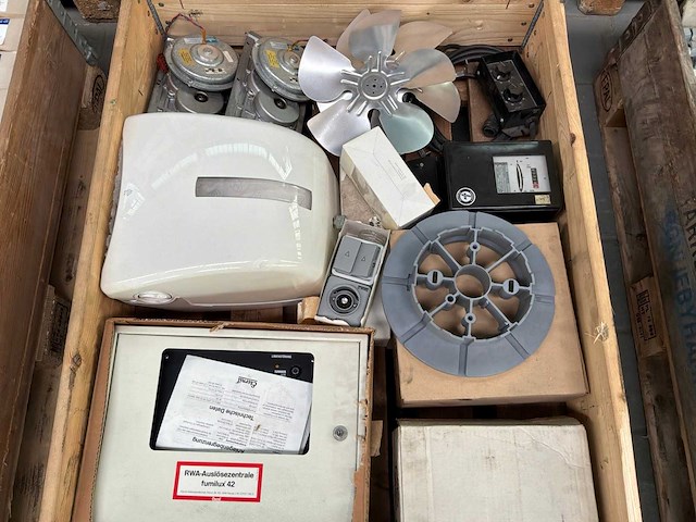 Diverse onderdelen, gereedschappen en accessoires - afbeelding 8 van  10