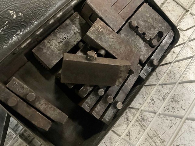 Diverse onderdelen, gereedschappen en accessoires - afbeelding 3 van  4