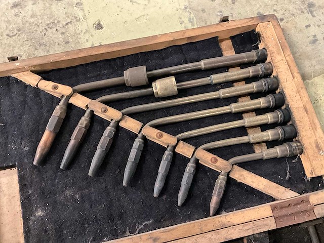 Diverse onderdelen, gereedschappen en accessoires - afbeelding 3 van  3