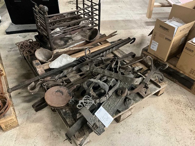 Diverse onderdelen, gereedschappen en accessoires - afbeelding 1 van  9