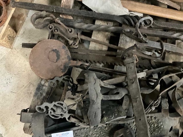 Diverse onderdelen, gereedschappen en accessoires - afbeelding 2 van  9