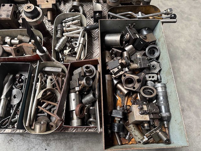 Diverse onderdelen, gereedschappen en accessoires - afbeelding 3 van  5