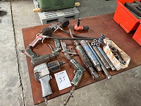Diverse onderdelen, gereedschappen en accessoires - afbeelding 1 van  1