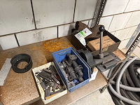 Diverse onderdelen, gereedschappen en accessoires - afbeelding 1 van  3