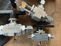 Diverse onderdelen, gereedschappen en accessoires - afbeelding 6 van  7