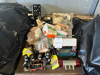 Diverse onderdelen, gereedschappen en accessoires - afbeelding 1 van  23