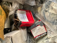 Diverse onderdelen, gereedschappen en accessoires - afbeelding 2 van  12