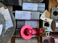 Diverse onderdelen, gereedschappen en accessoires - afbeelding 3 van  10