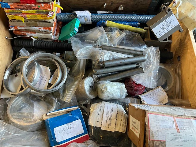Diverse onderdelen, gereedschappen en accessoires - afbeelding 3 van  11