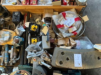 Diverse onderdelen, gereedschappen en accessoires - afbeelding 1 van  11