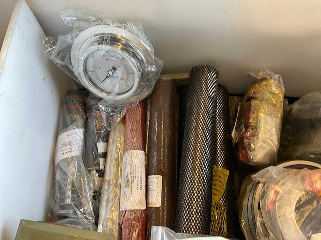Diverse onderdelen, gereedschappen en accessoires - afbeelding 9 van  16