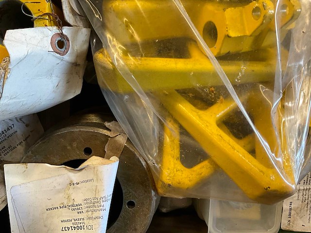 Diverse onderdelen, gereedschappen en accessoires - afbeelding 4 van  15