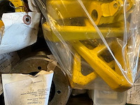 Diverse onderdelen, gereedschappen en accessoires - afbeelding 4 van  15